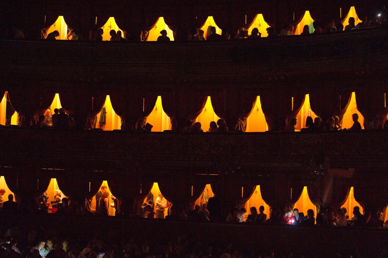 1269609_626338404072632_1796350394_o